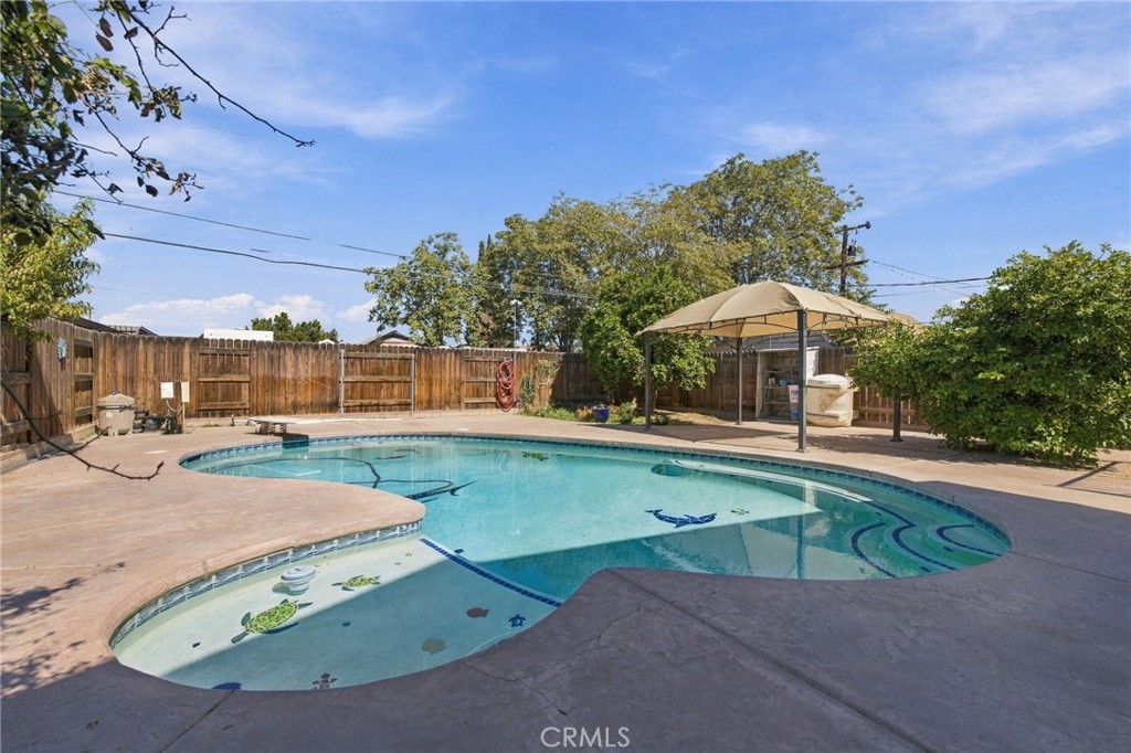 110 E Belle Avenue Property Photo 44