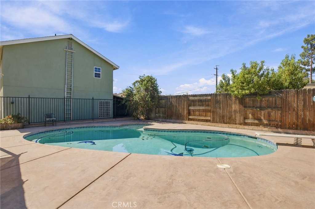 110 E Belle Avenue Property Photo 47