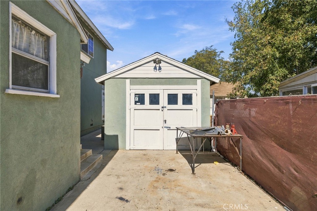 110 E Belle Avenue Property Photo 48
