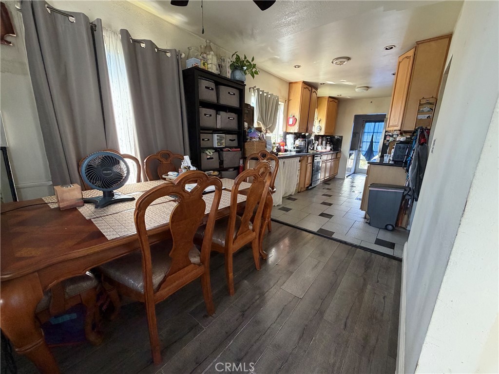 7431 Topeka Drive Property Photo 5
