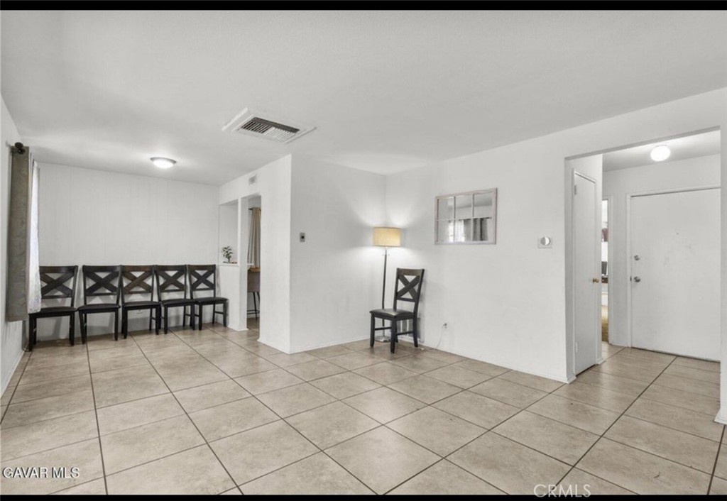 3355 Camden Property Photo 15