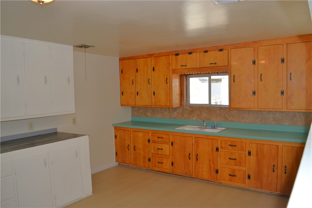 24882 3rd Street Property Photo 22