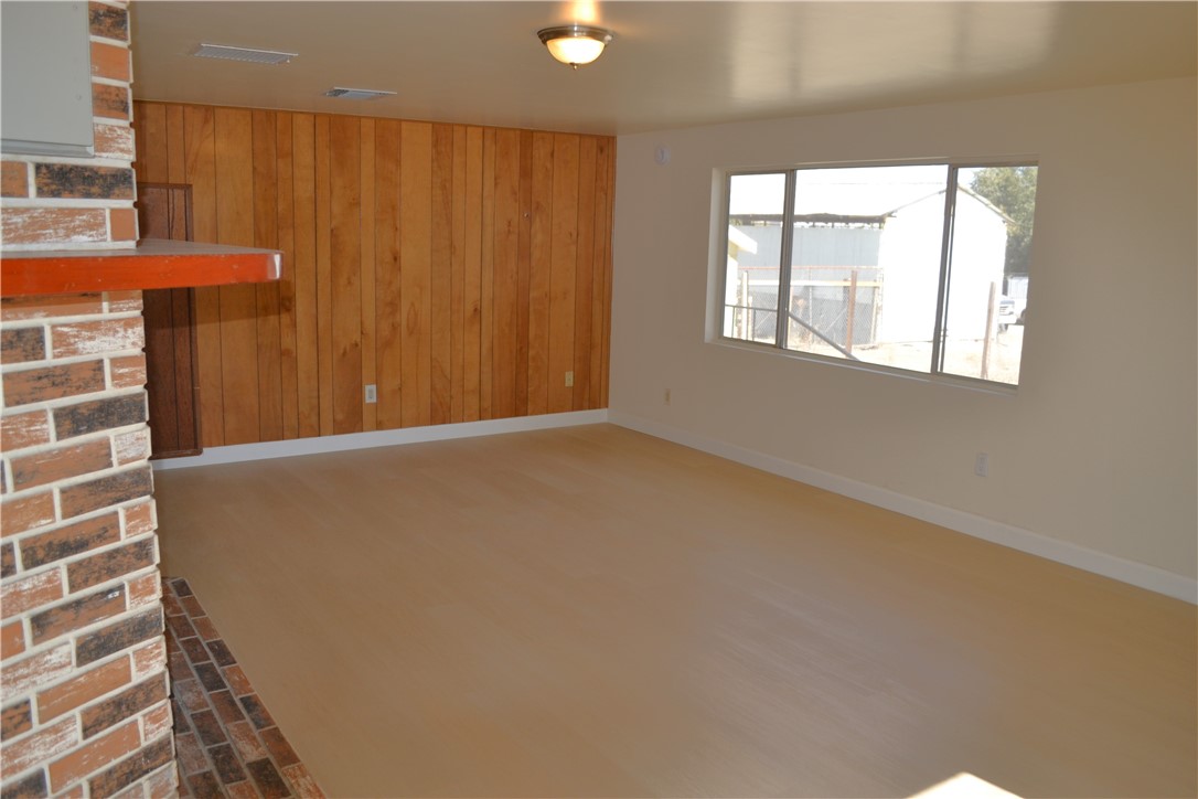 24882 3rd Street Property Photo 28