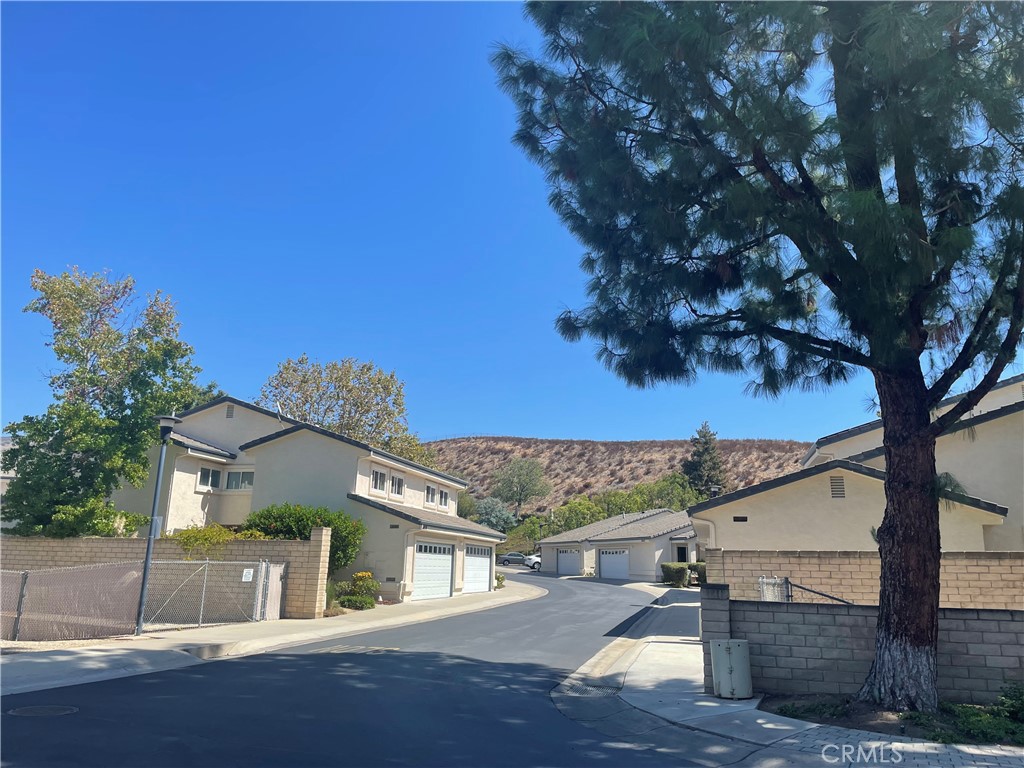 2418 Manet Lane Property Photo 8