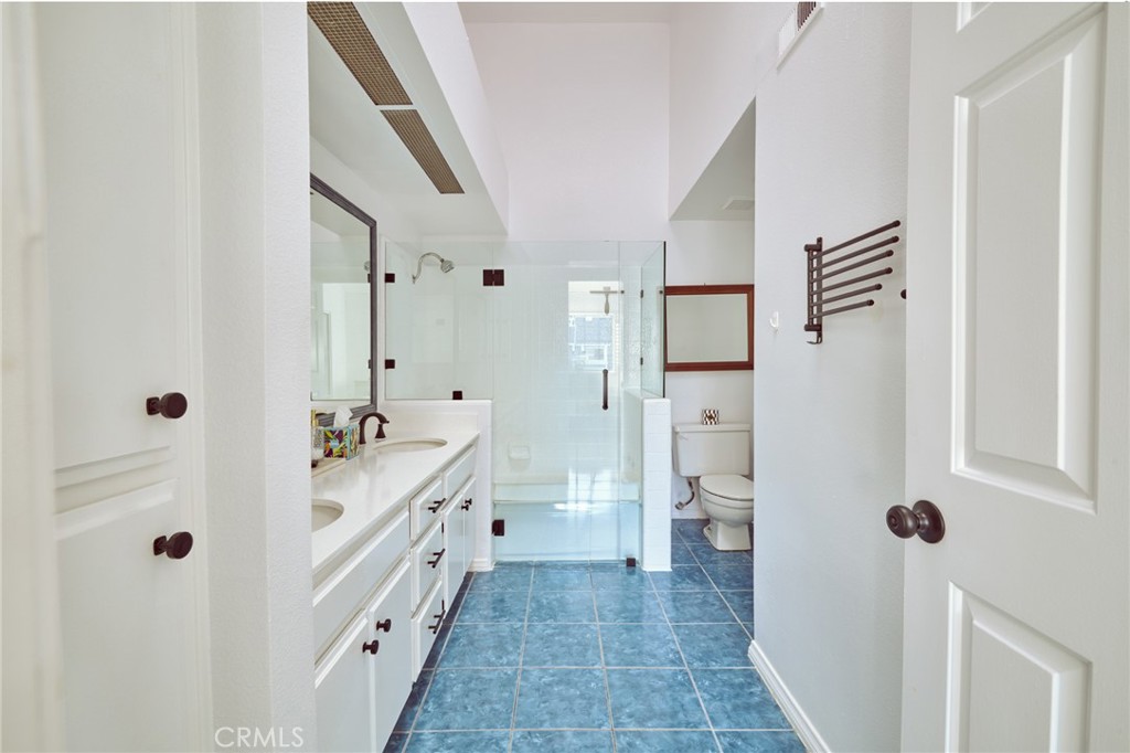 8132 Atwater Circle 202 Property Photo 11