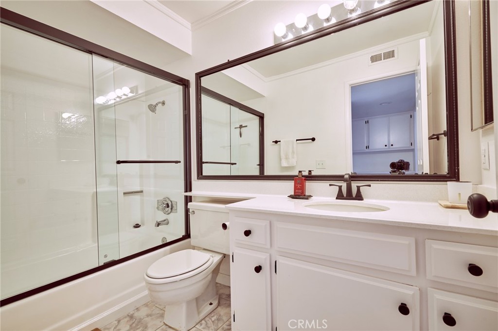 8132 Atwater Circle 202 Property Photo 13