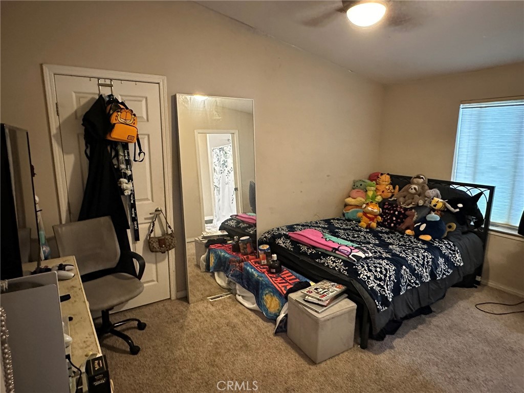 15455 Glenoaks 76 Property Photo 16