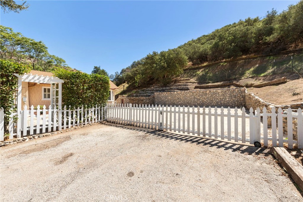 33300 Eastern Property Photo 5
