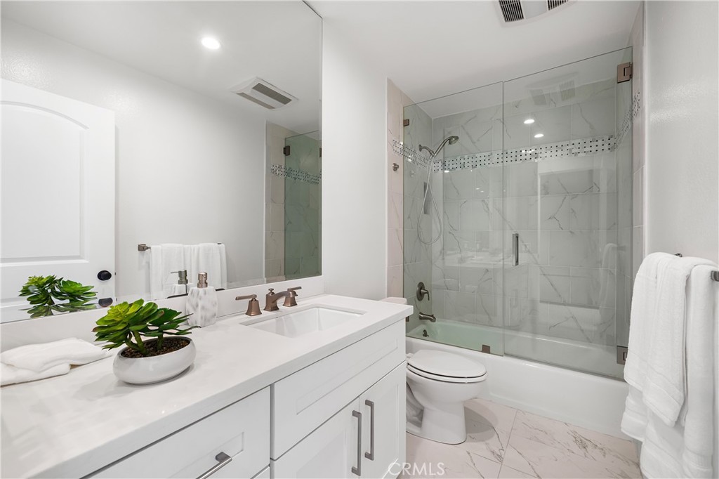 6824 Las Olas Property Photo 12