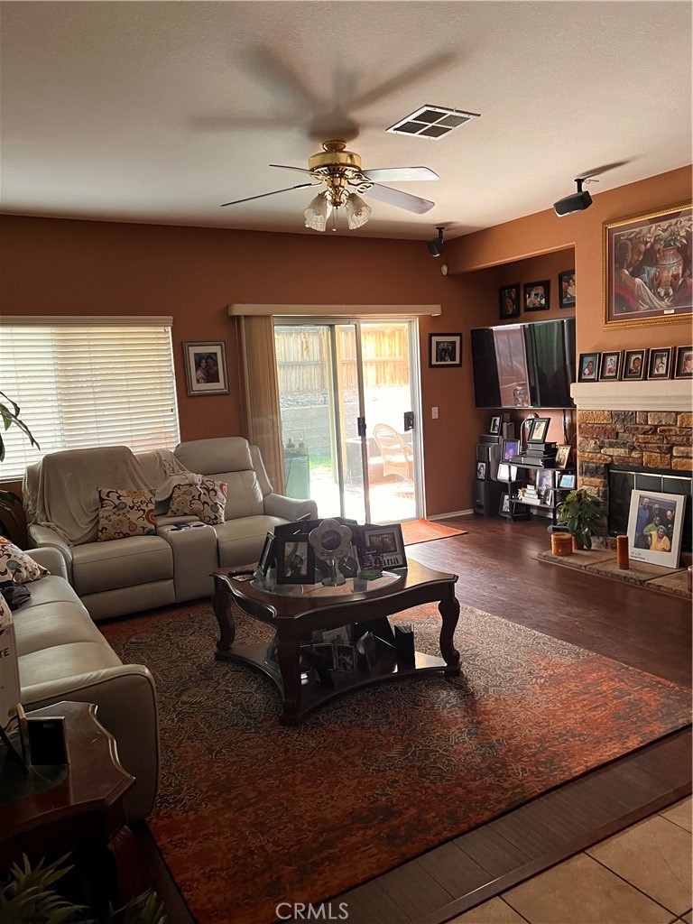 11735 Winewood Property Photo 3