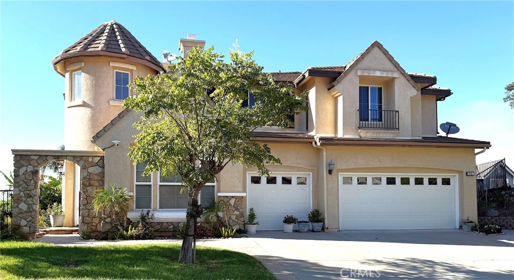 5721 Velvet Oak Court Property Photo 2