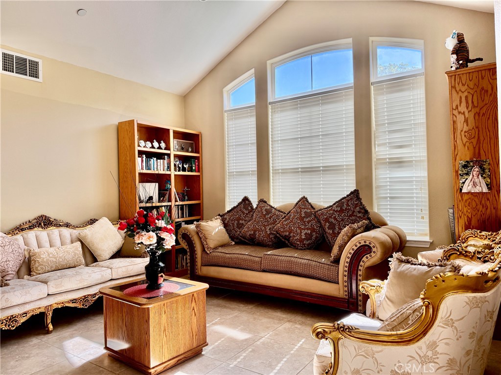 5721 Velvet Oak Court Property Photo 6