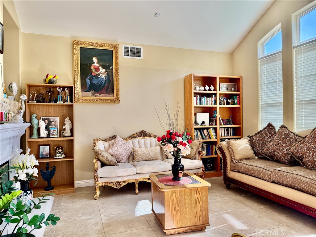 5721 Velvet Oak Court Property Photo 8