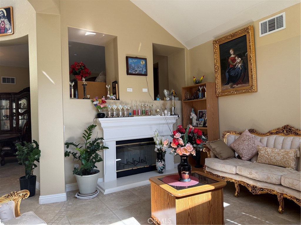 5721 Velvet Oak Court Property Photo 9