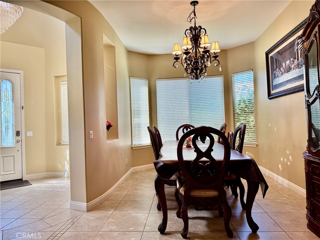 5721 Velvet Oak Court Property Photo 13