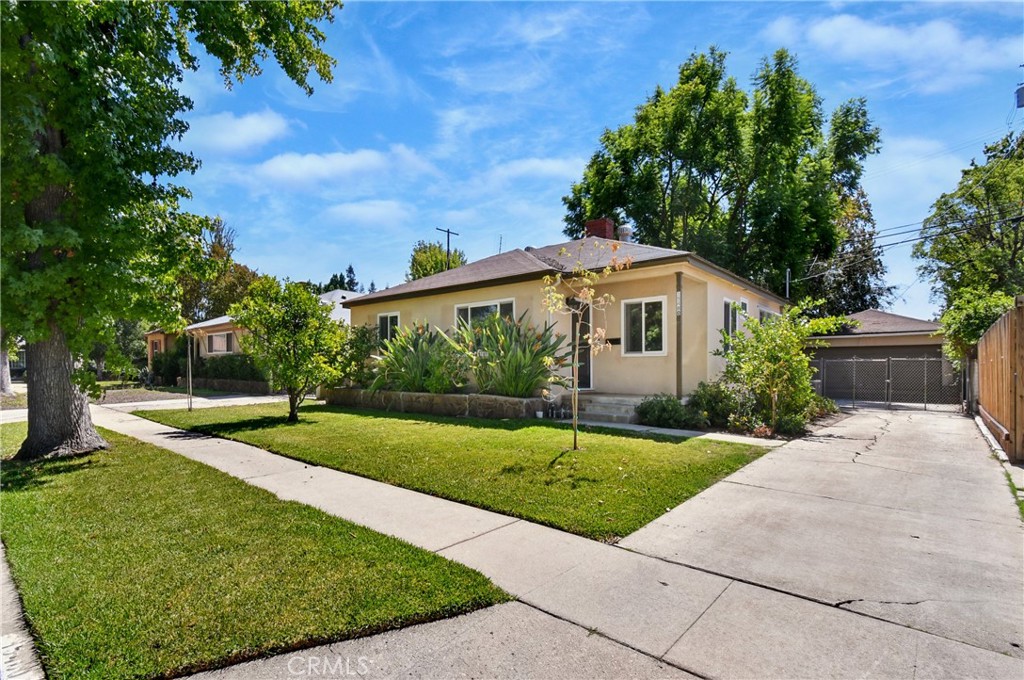 15480 Friar Street Property Photo 2