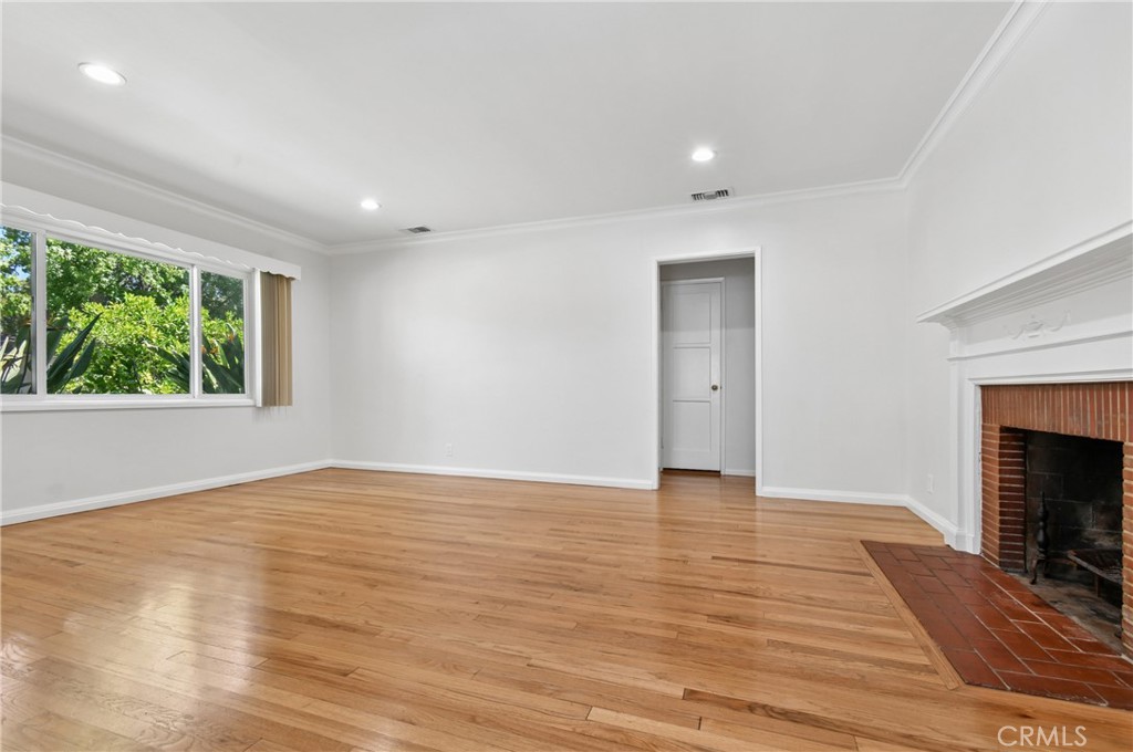 15480 Friar Street Property Photo 7