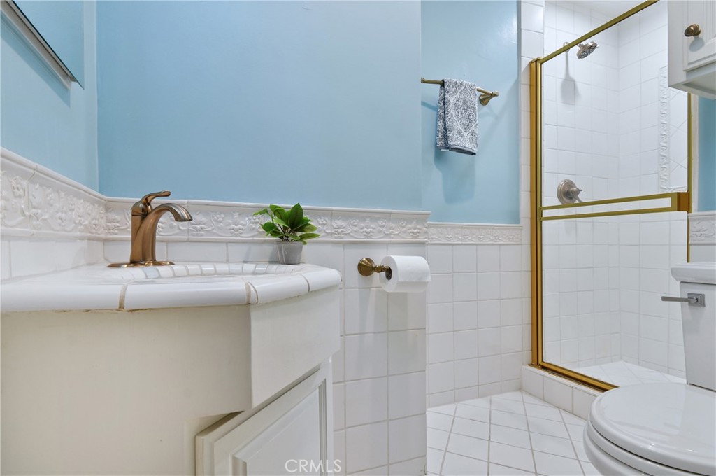 15480 Friar Street Property Photo 32