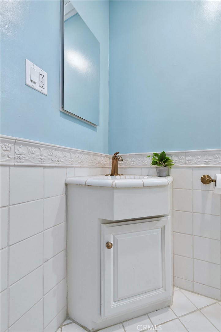 15480 Friar Street Property Photo 33