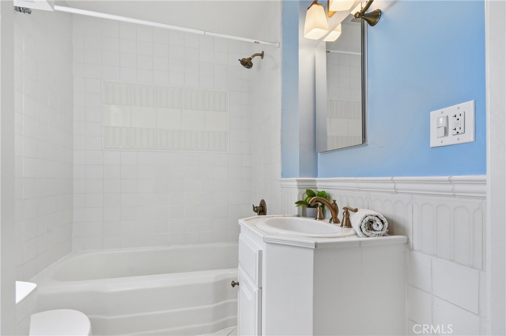 15480 Friar Street Property Photo 44
