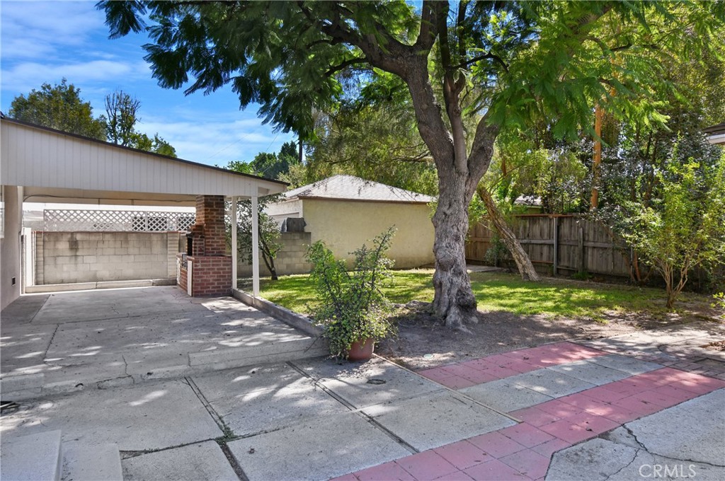15480 Friar Street Property Photo 47