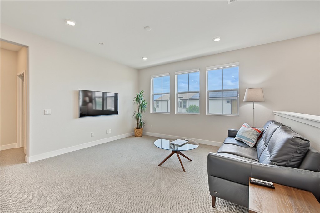 27009 California Court Property Photo 14