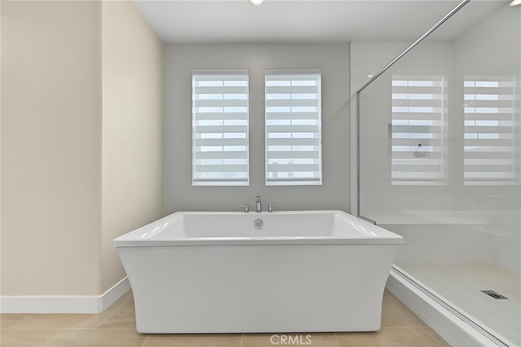 27009 California Court Property Photo 20