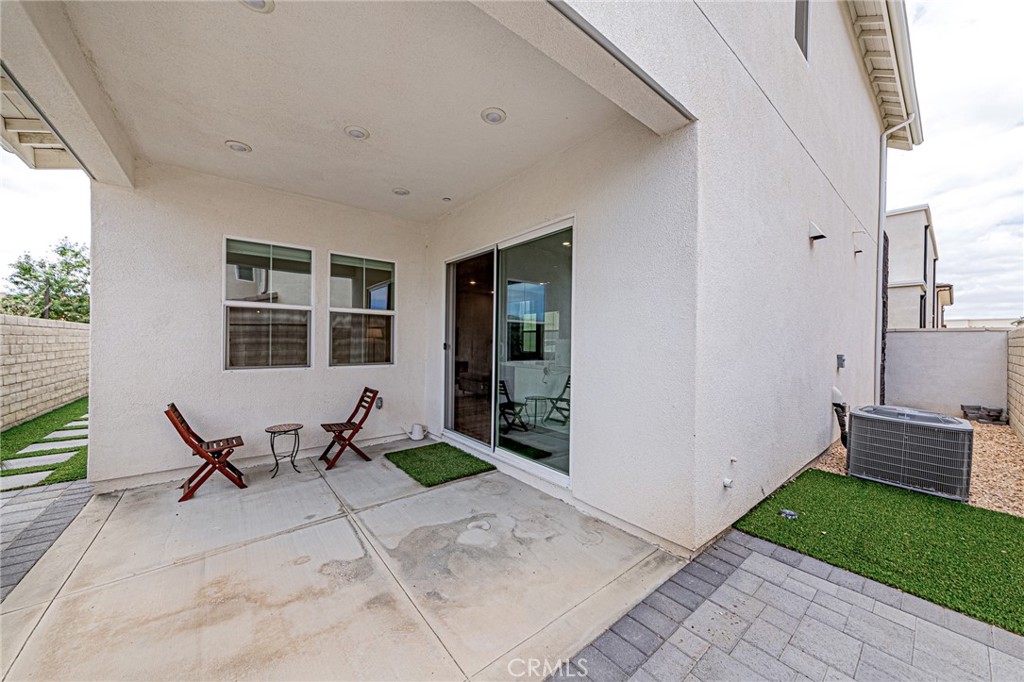 27009 California Court Property Photo 28