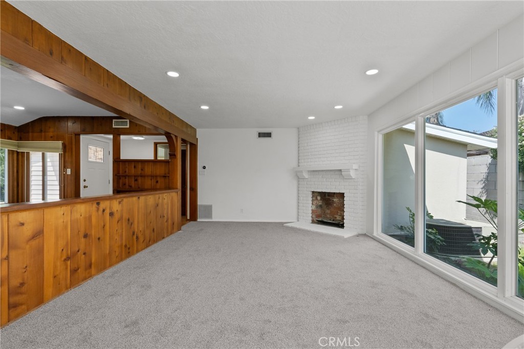 12823 Delano Property Photo 13