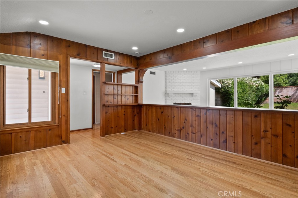 12823 Delano Property Photo 15