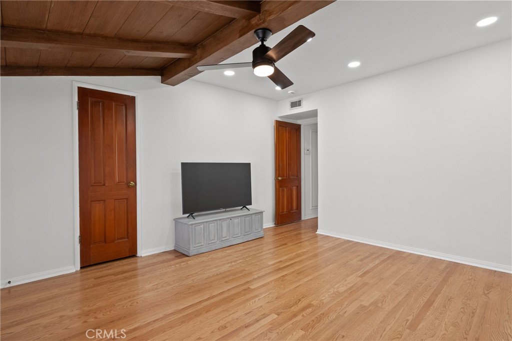 12823 Delano Property Photo 27