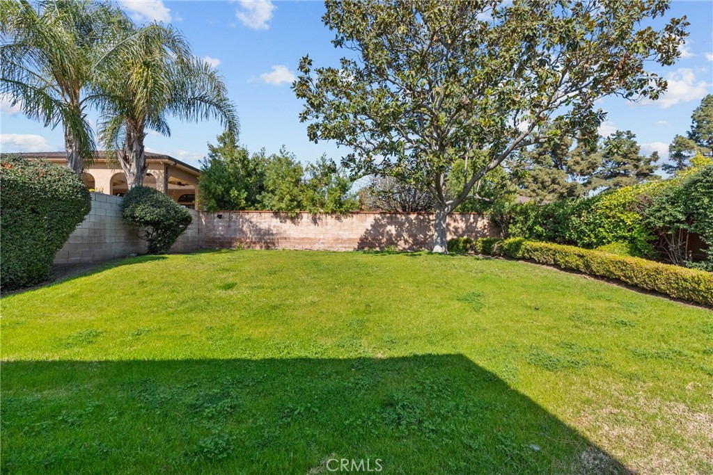 12823 Delano Property Photo 40
