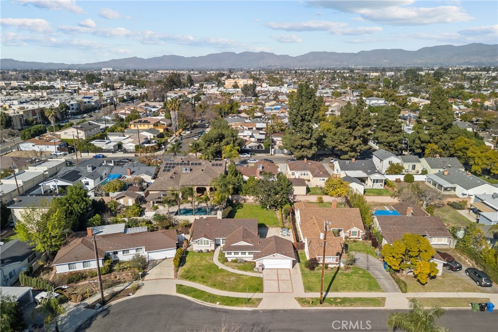 12823 Delano Property Photo 41