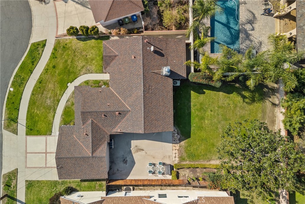 12823 Delano Property Photo 44