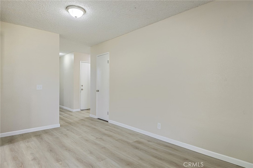 1101 Chagal Property Photo 11