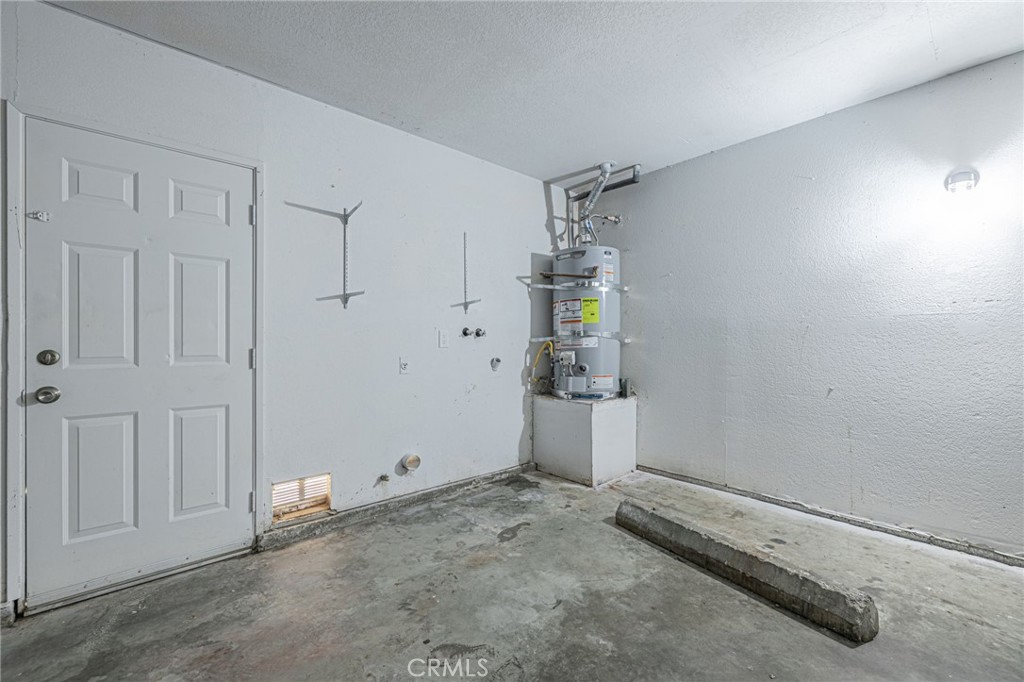 1101 Chagal Property Photo 20