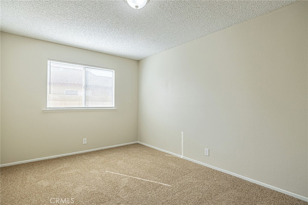 1101 Chagal Property Photo 23