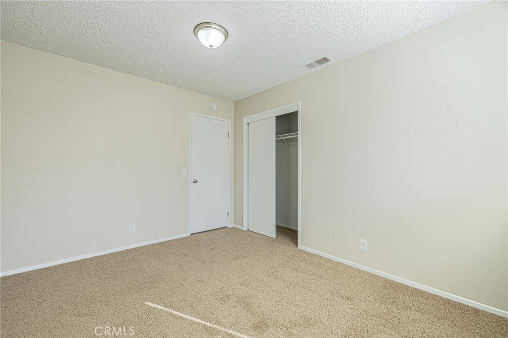 1101 Chagal Property Photo 24