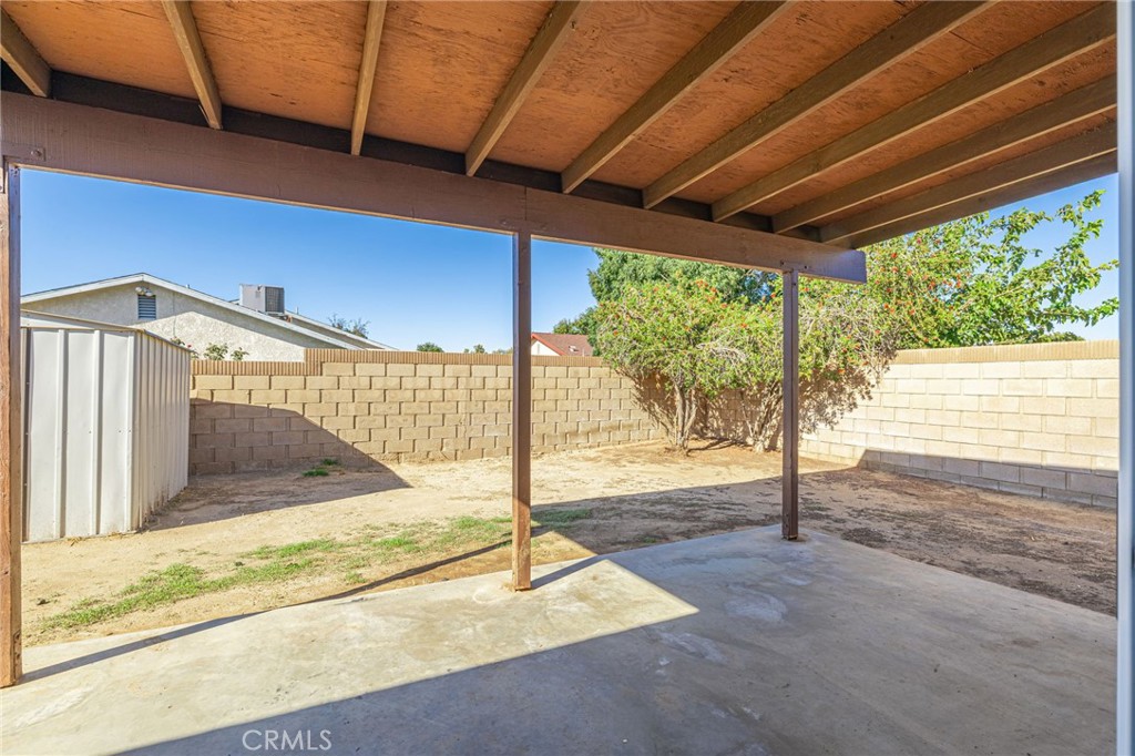 1101 Chagal Property Photo 30