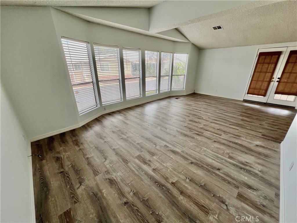 2121 E Avenue I 49 Property Photo 10