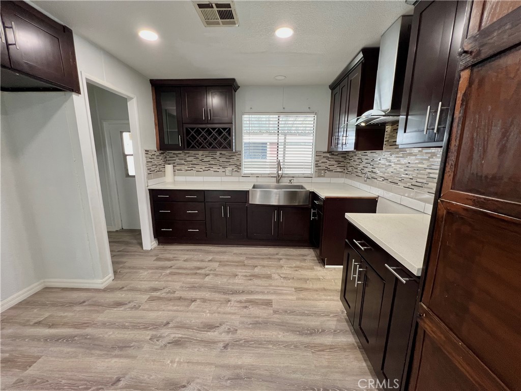 2121 E Avenue I 49 Property Photo 13