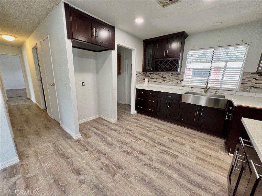 2121 E Avenue I 49 Property Photo 17