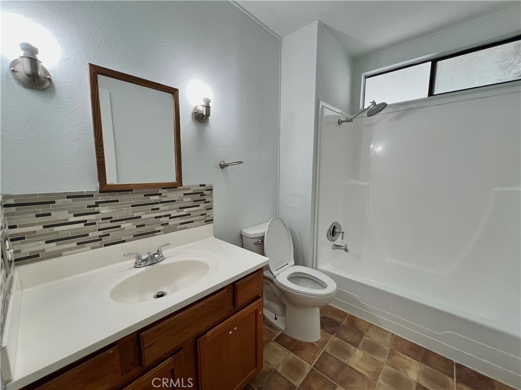 2121 E Avenue I 49 Property Photo 20