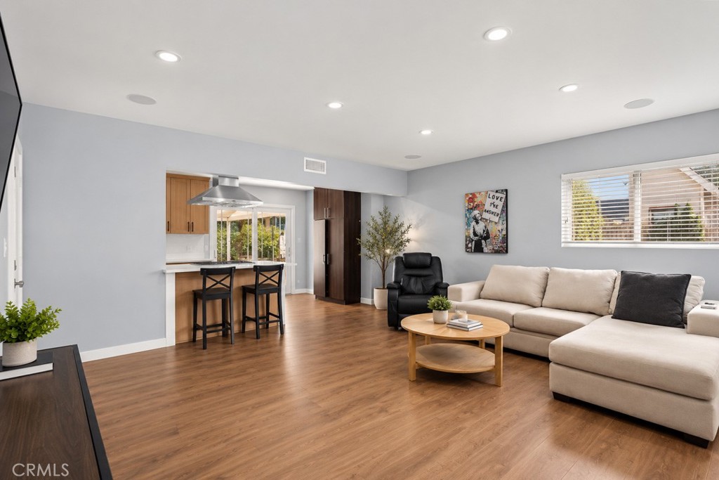 17610 Scherzinger Property Photo 3