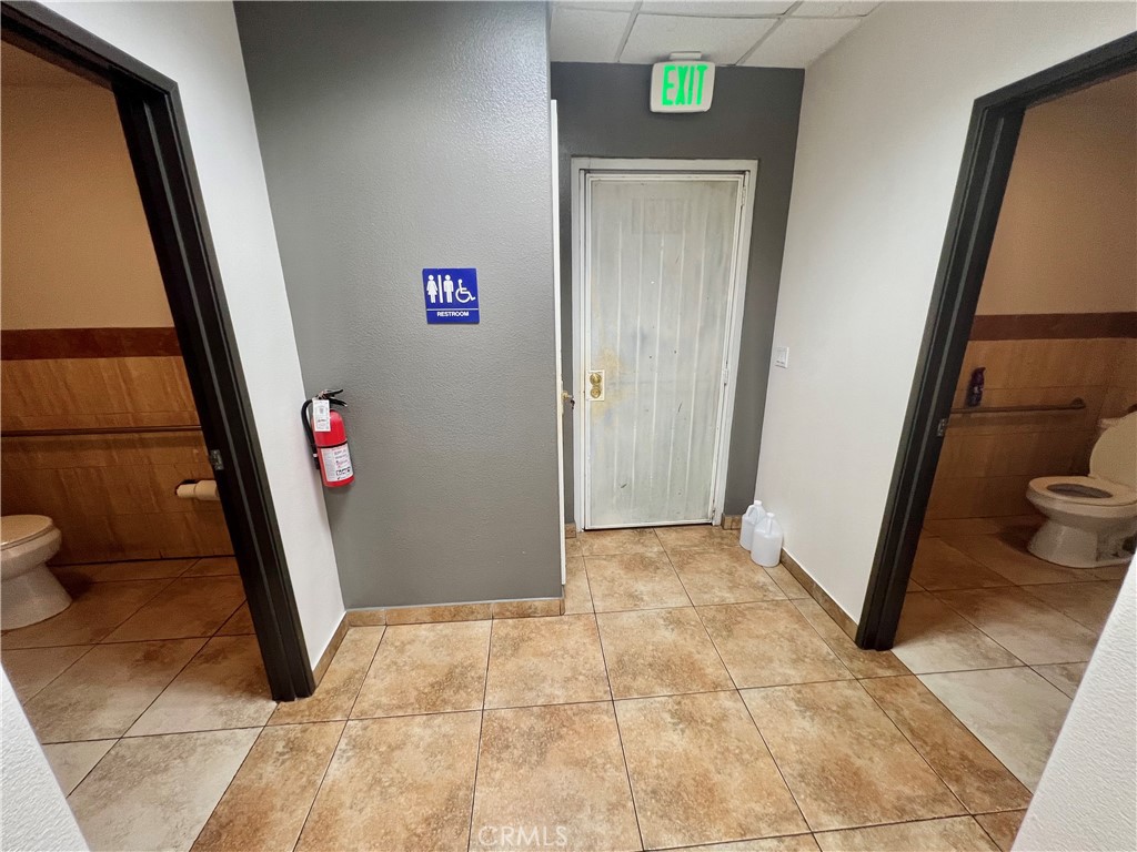 44517 Valley Central Way Property Photo 17