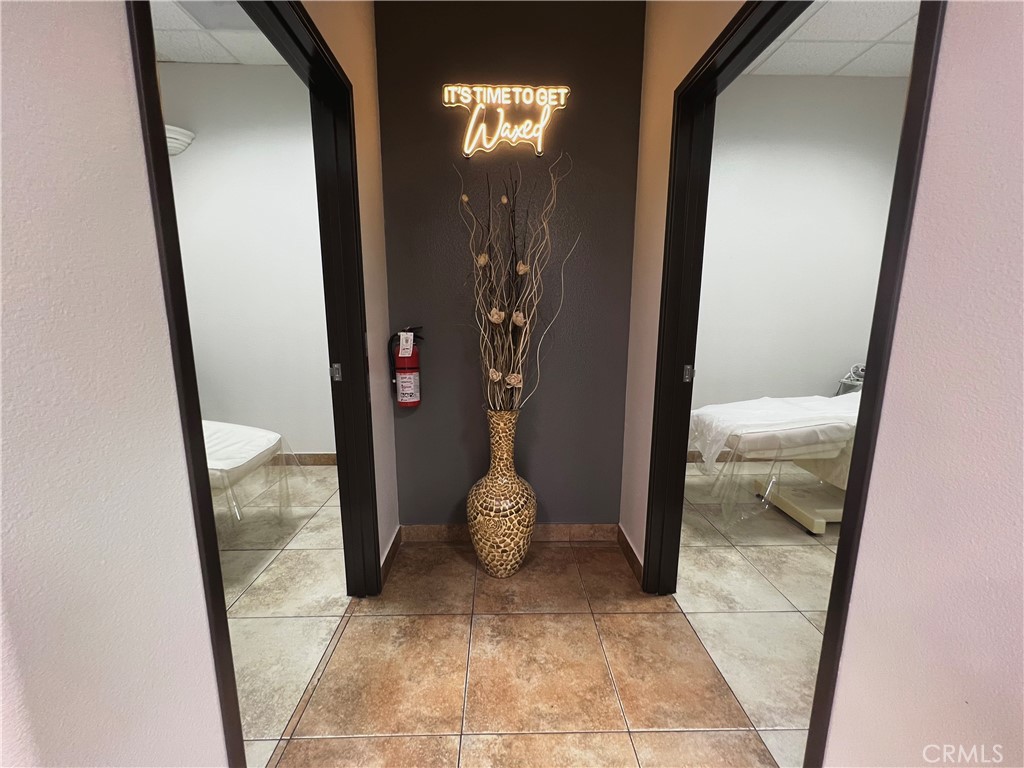 44517 Valley Central Way Property Photo 20