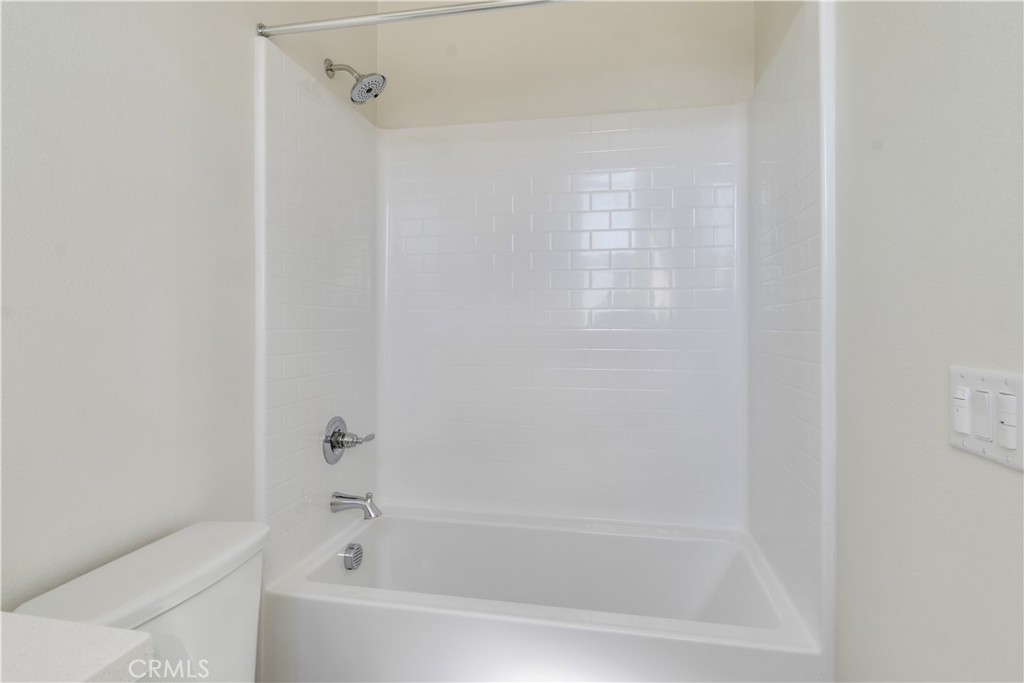 1553 E Holguin Street Property Photo 22