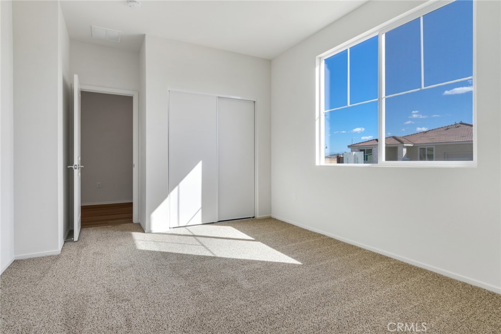1561 E Holguin Street Property Photo 15