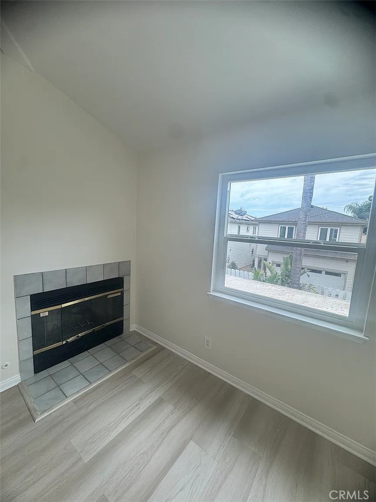 14726 Tupper Property Photo 25