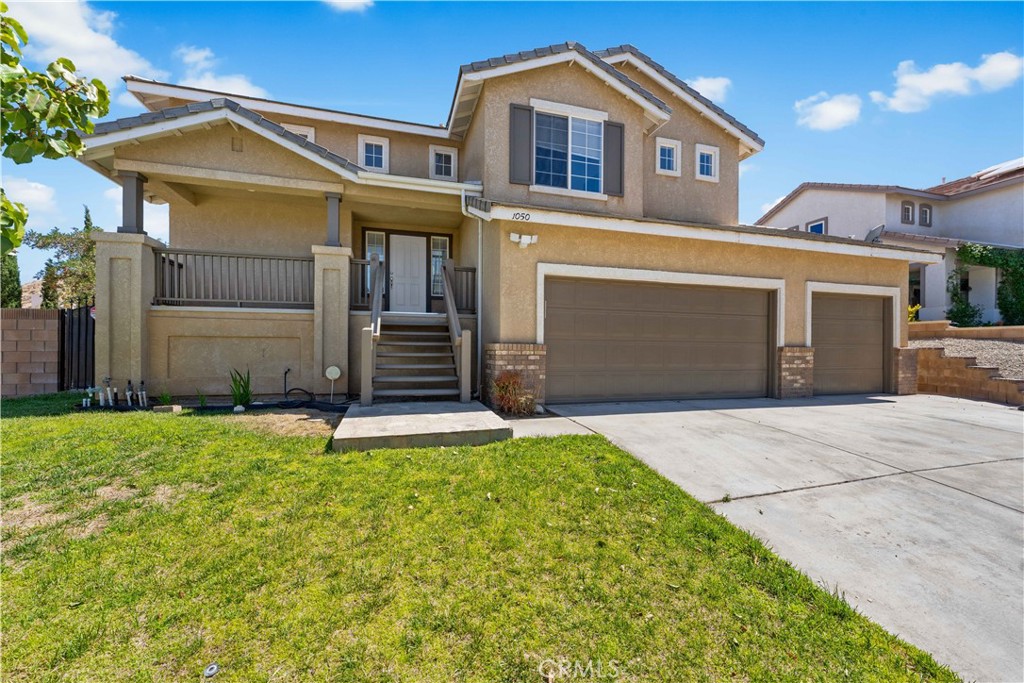 1050 Cactus Drive Property Photo 2